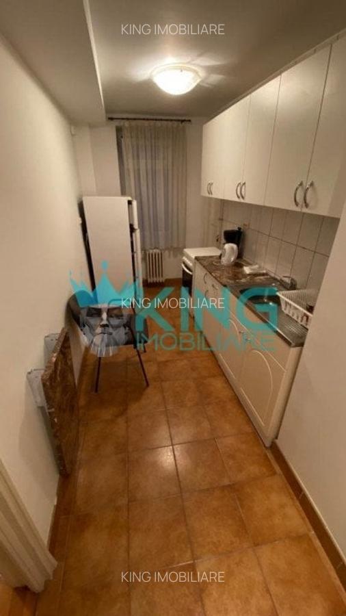 Apartament cu 3 camere semidecomandat, mobilat în Romană - 9