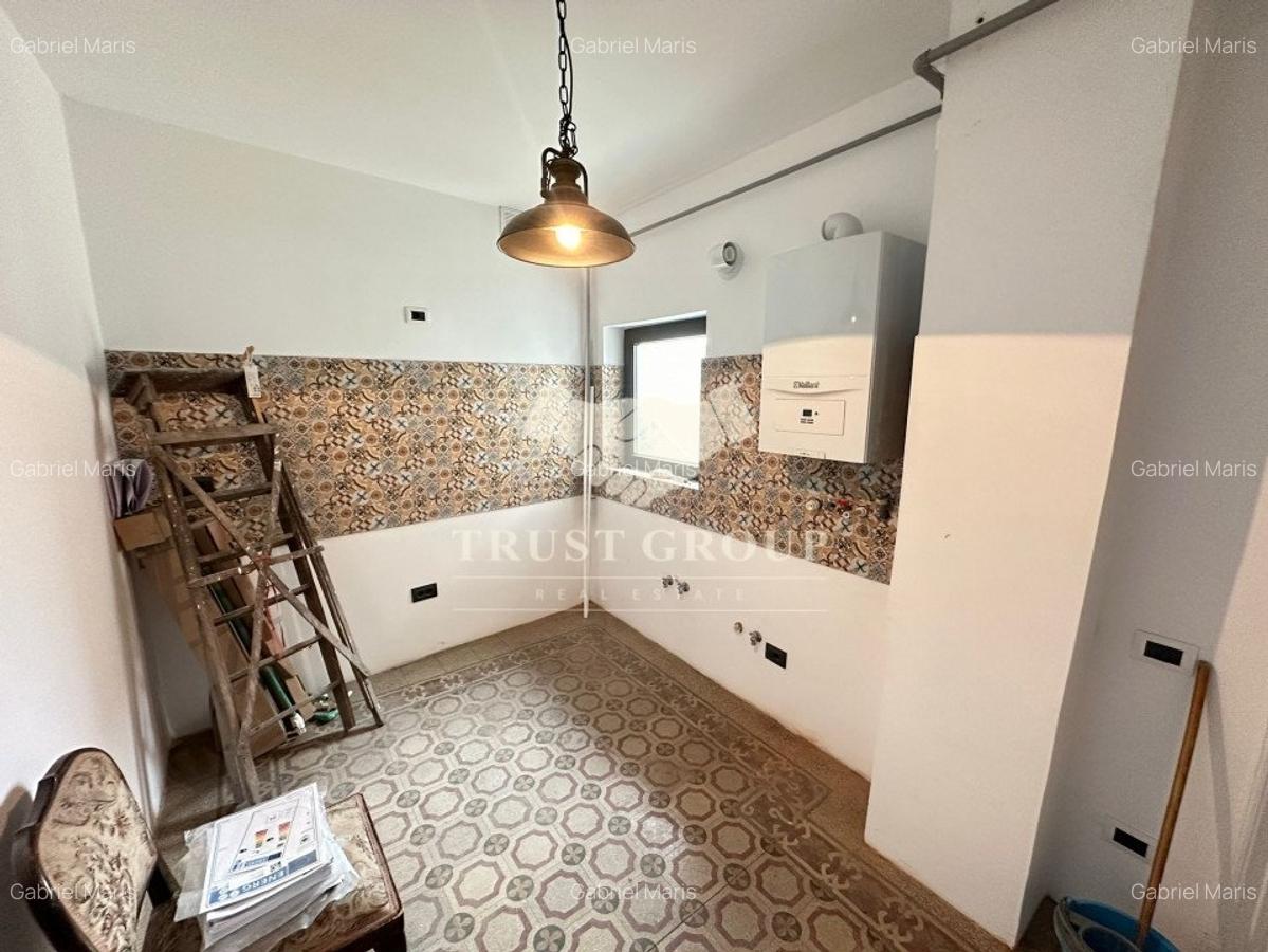 Apartament cu 4 camere decomandat în Romană - 10
