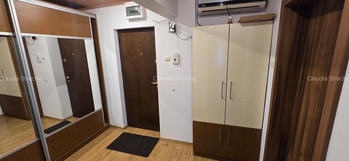 Spitalul Judetean, apartament 2 camere, etaj 6/8, decomandat, termen lung - 24