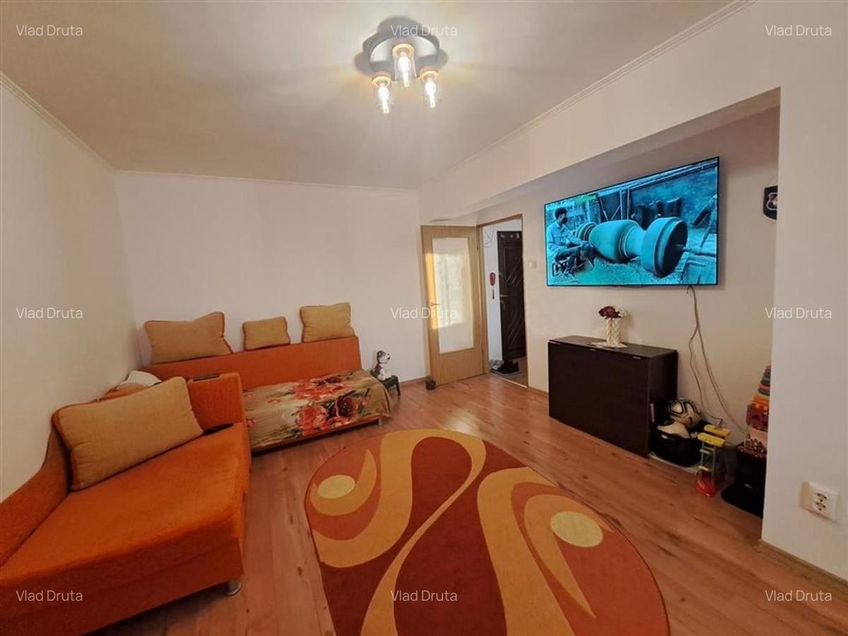 Apartament cu 3 camere decomandat în Rogerius - 7