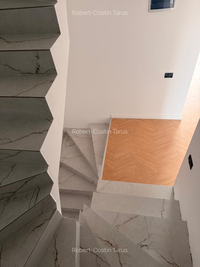 Casa 4 camere / 3 bai / FINALIZATA / 400 mp teren Complex Crown Village - 5