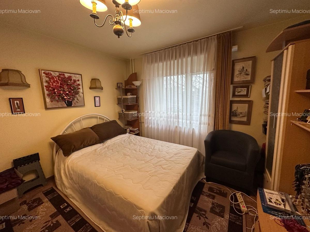 Apartament cu 3 camere decomandat în Girocului - 5