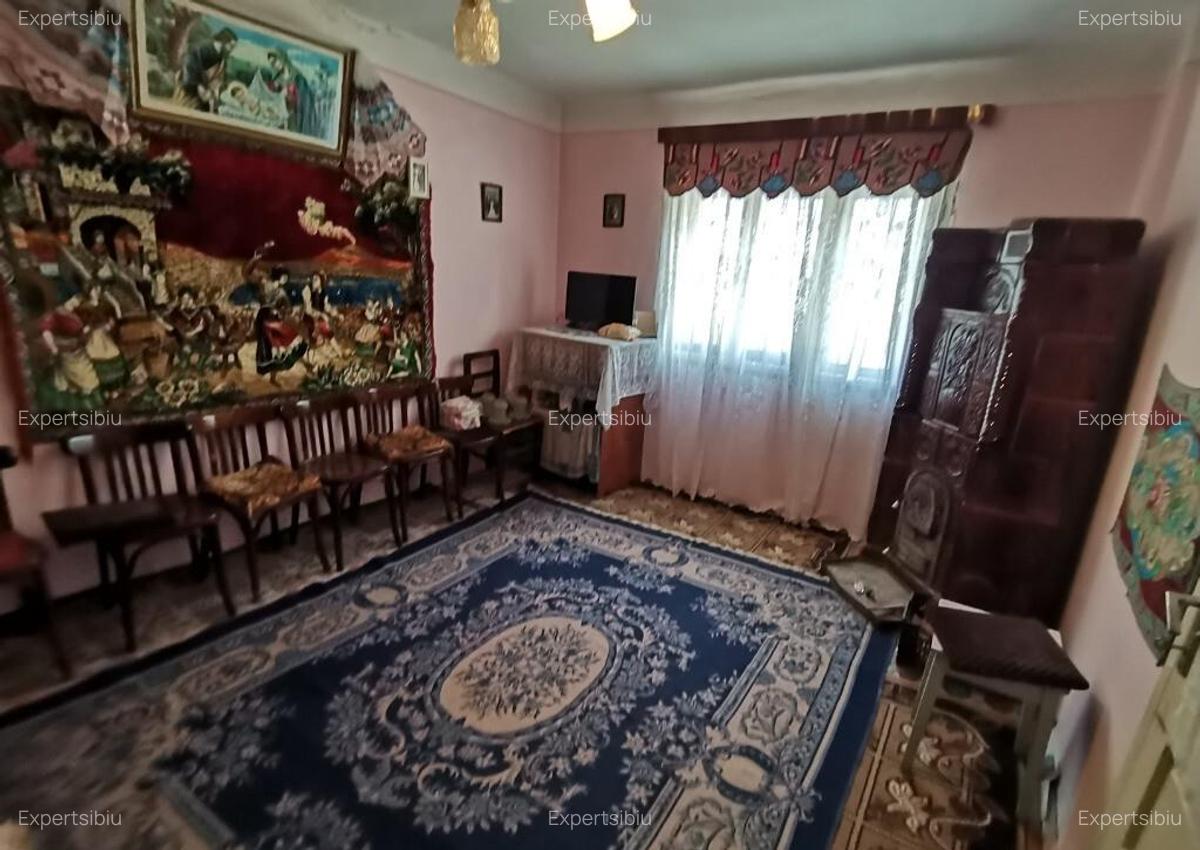 VAND CASA 4 camere ,curte si gradina de 536 mp,sat.Rod - 7