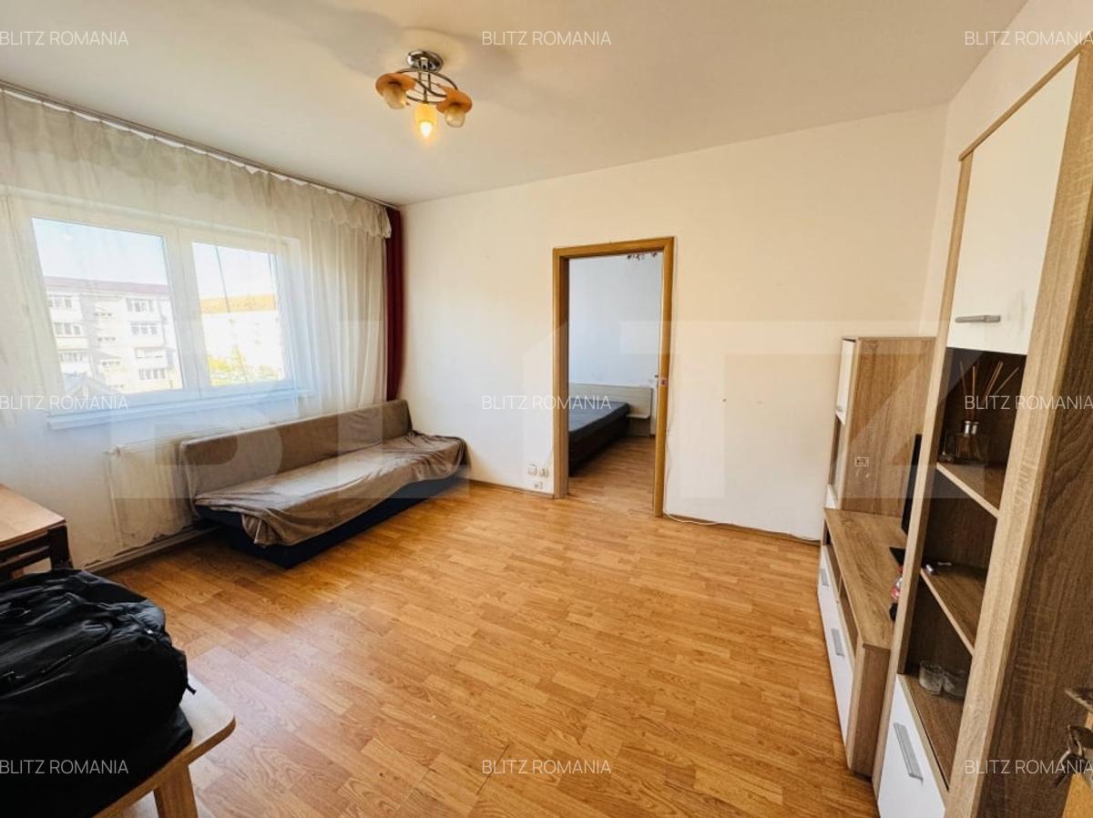 Apartament cu 2 camere, 40 mp - zona Vasile Aaron - 1