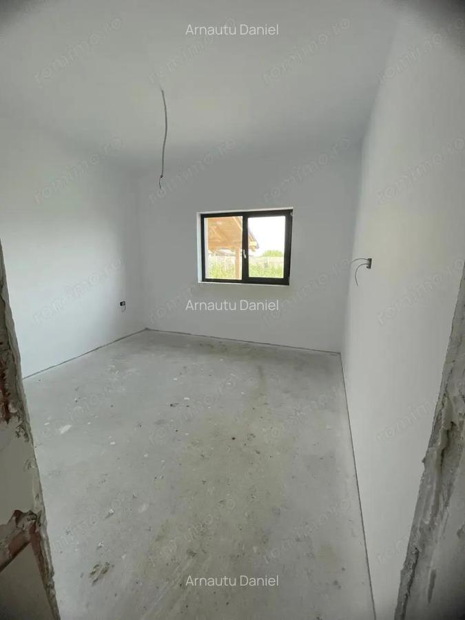 Casa Individuala pe parter in Mosnita, Toate Utilitatile, Drum asfaltat 190.000 e - 10