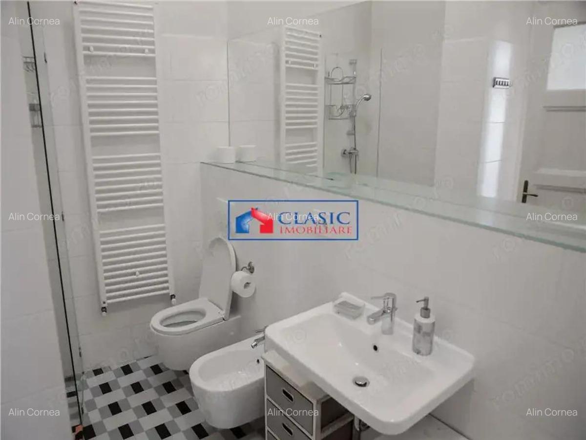 Inchiriere apartament ultrafinisat 2 camere, Centru, Strada Avram Iancu - 12