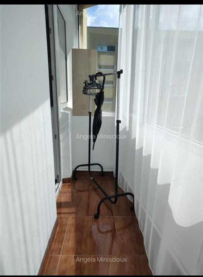 Apartament cu 3 camere decomandat în Astra - 10