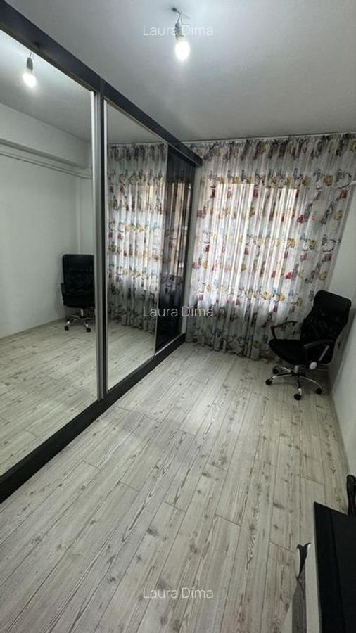 Apartament cu 3 camere de vanzare ,Zona Ultracentral - 3