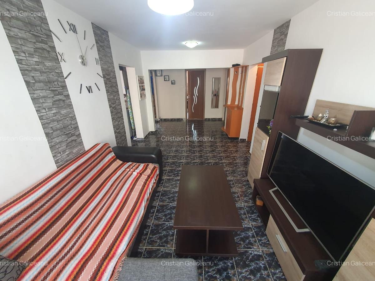 Apartament spațios, 4 camere, decomandat, Craiter - 3