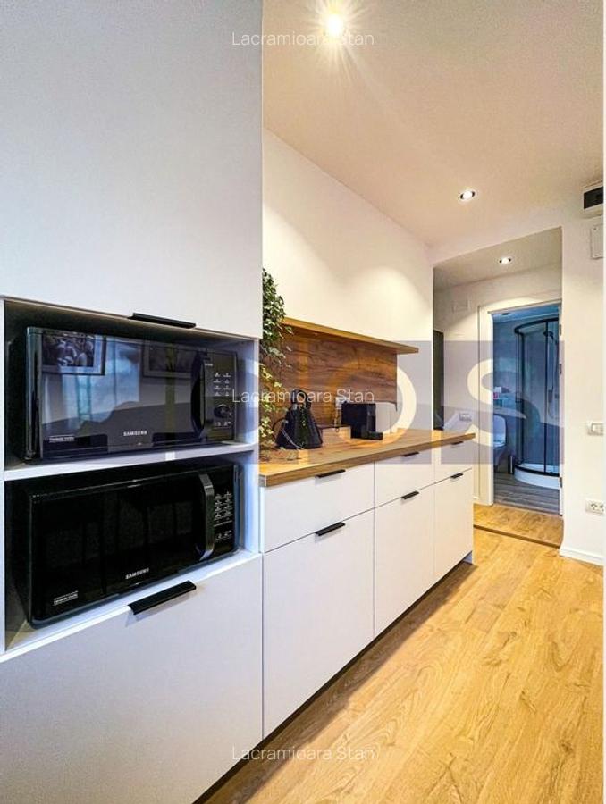 APARTAMENT DE VÂNZARE 4 CAMERE ZONA CENTRALĂ + TERASĂ 40MP - 2