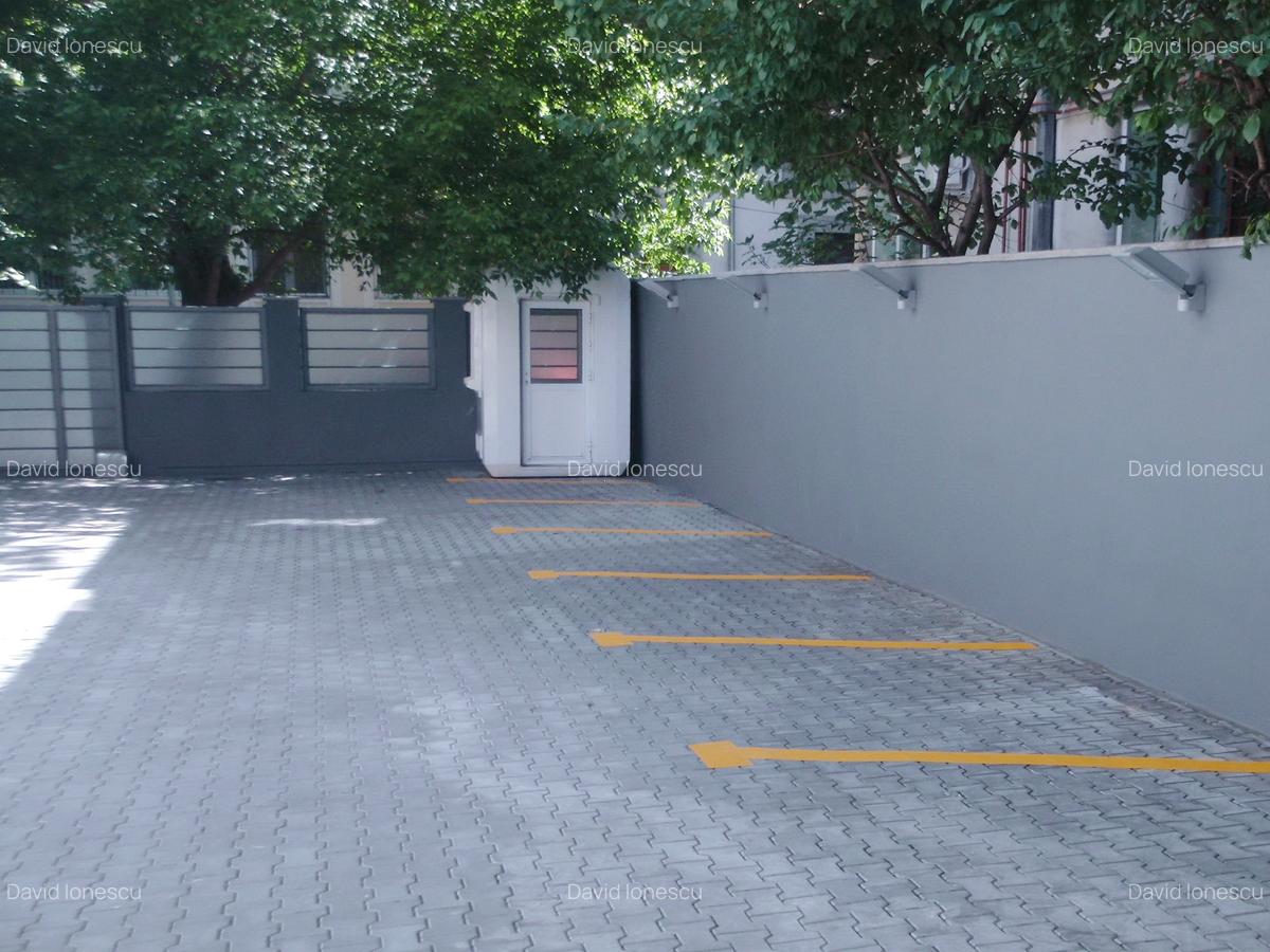 Vila cu prestanta zona Capitale Guvern, renovata integral, lift, parcare - 2 Vila cu prestanta zona Capitale Guvern, renovata integral, lift, parcare - 2