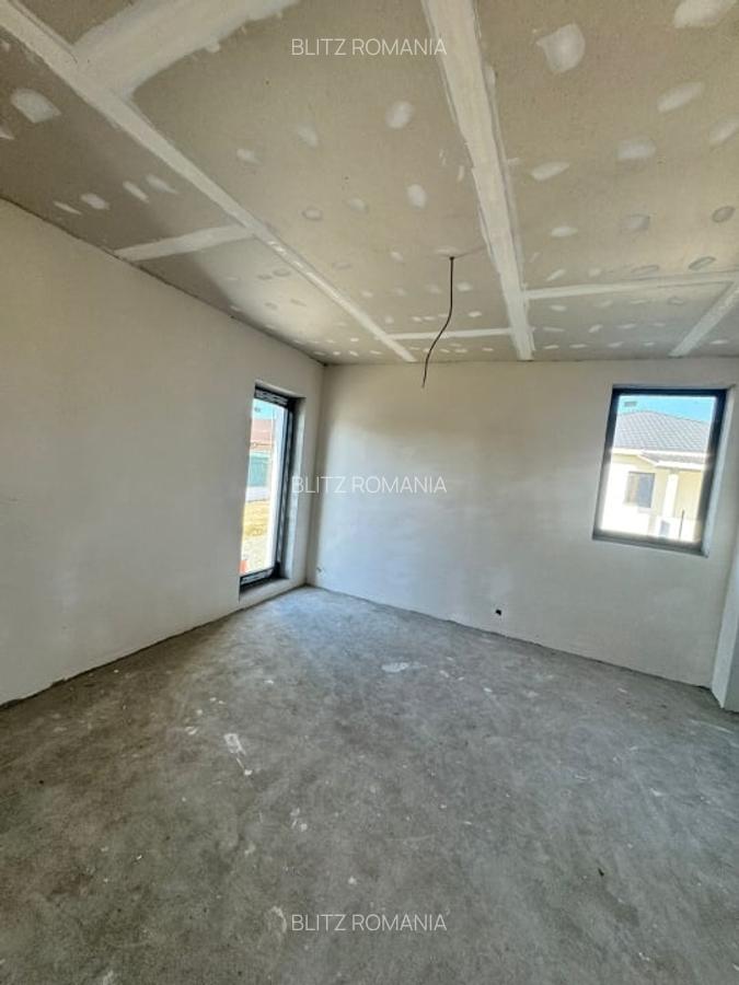 Casa noua, semifinisata -  aproape de oras! - 14