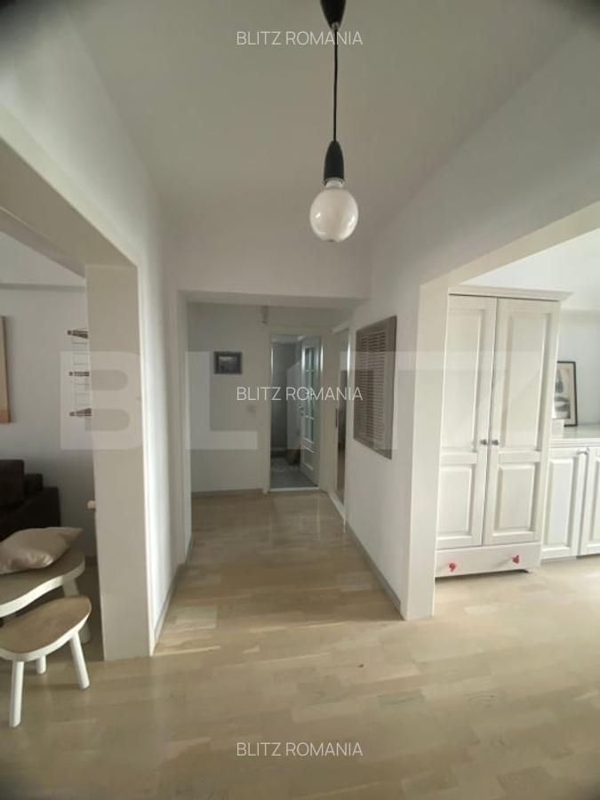 Apartament cu 4 camere, etaj intermediar, zona Catedrala - 8