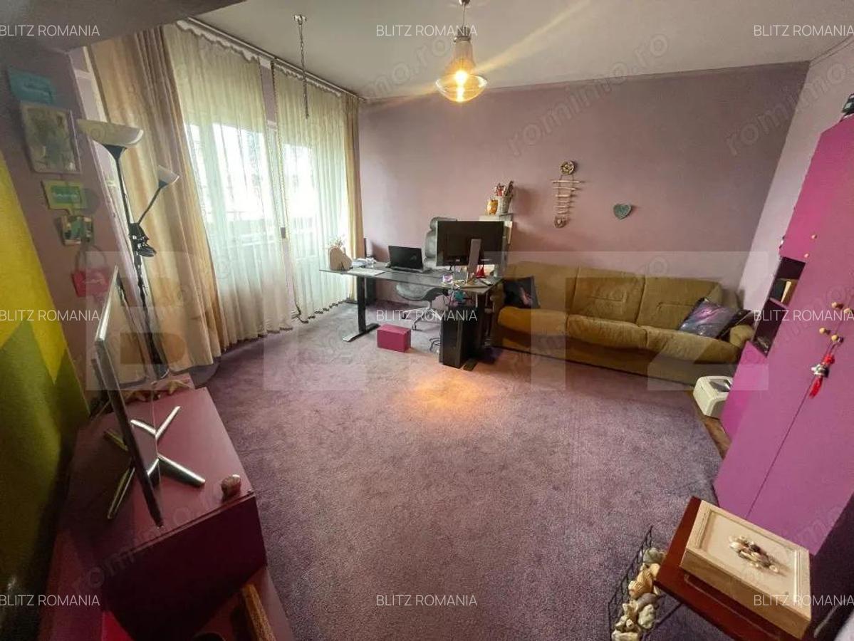 Apartament de vanzare, cu 3 camere, decomandat, 87 mp, zona Gara - 1