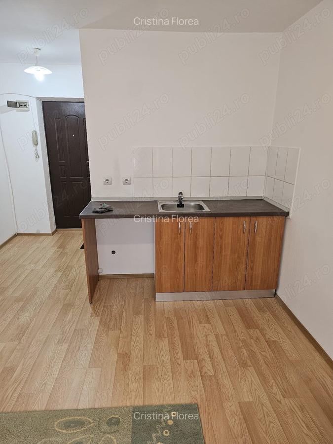 Vand garsoniera Ploiesti,zona Mihai Bravu - 1