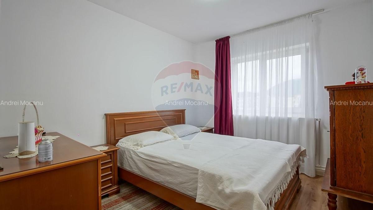 COMISION 0% | Apartament cu 3 camere | Decomandat | Tractorul Cerna | - 3
