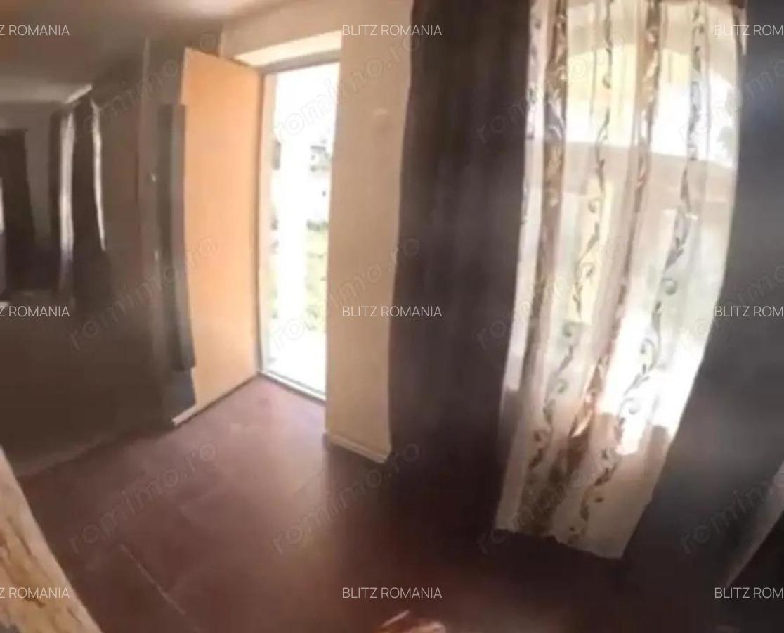 Casa parter , teren 1000 mp , panouri fotovoltaice, Simnicu de sus - 9