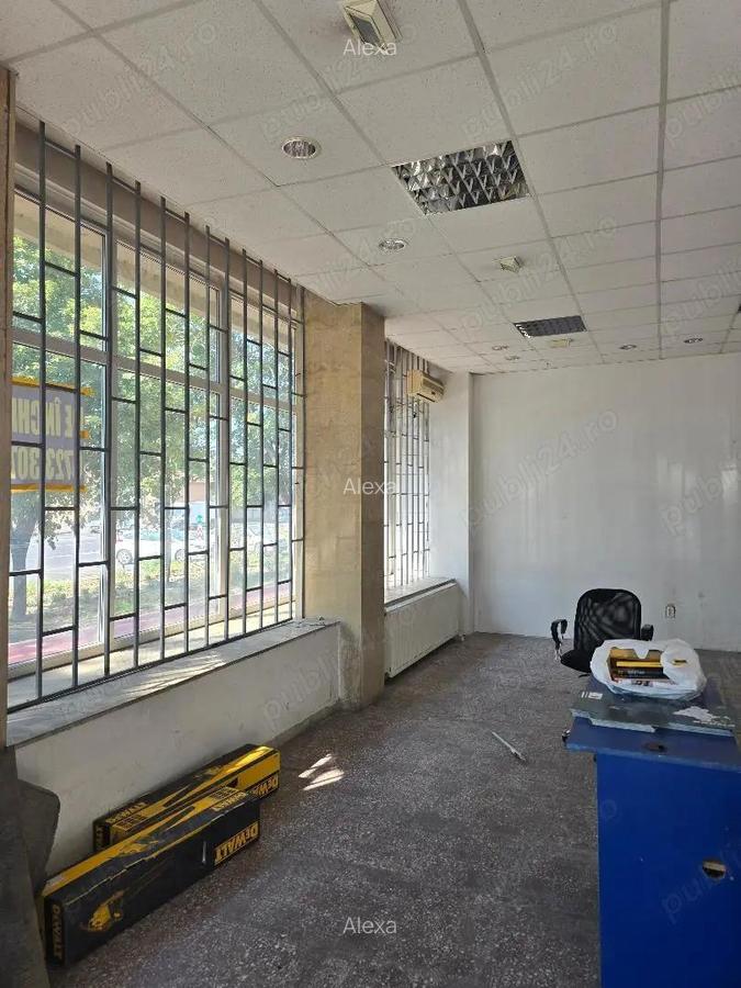 Chirie SP. Comercial , Decebal-OMV, Sc 142 mp , vitrat , zona circulata - 4