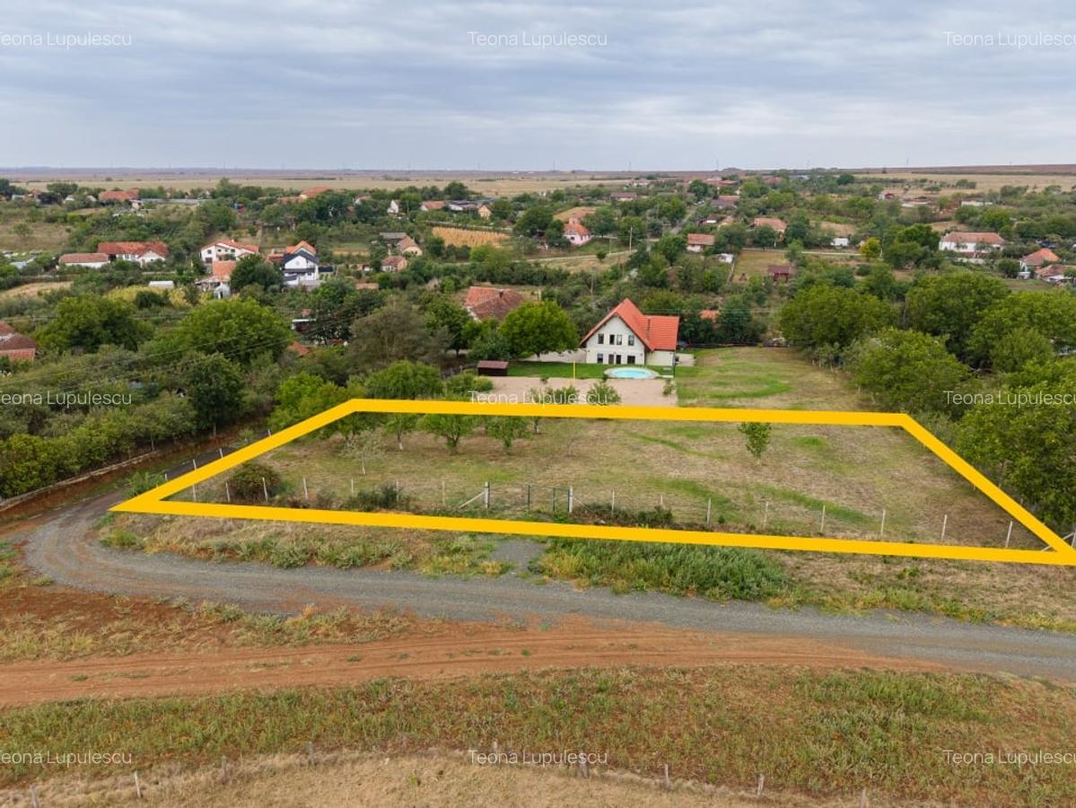 Teren intravilan 1584 mp in Murani - ideal pentru casa sau pensiune - 2