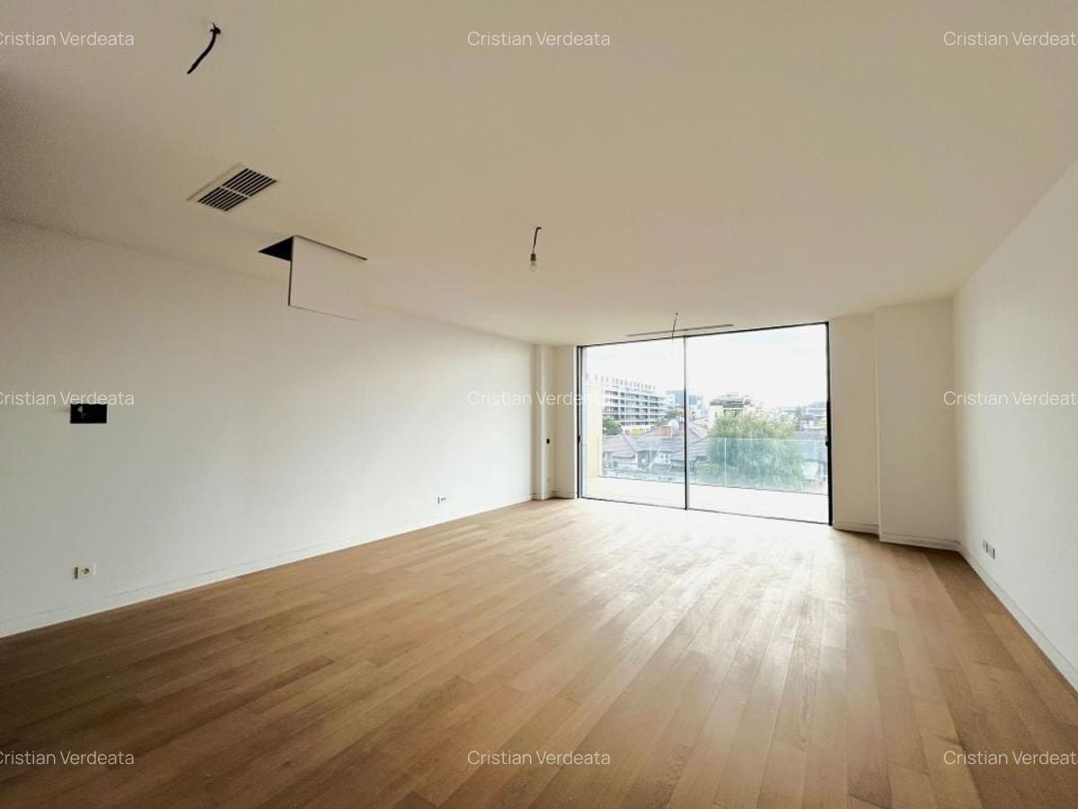 4 CAMERE || FLOREASCA - PARCUL VERDI || VEDERE LAC FLOREASCA - 2