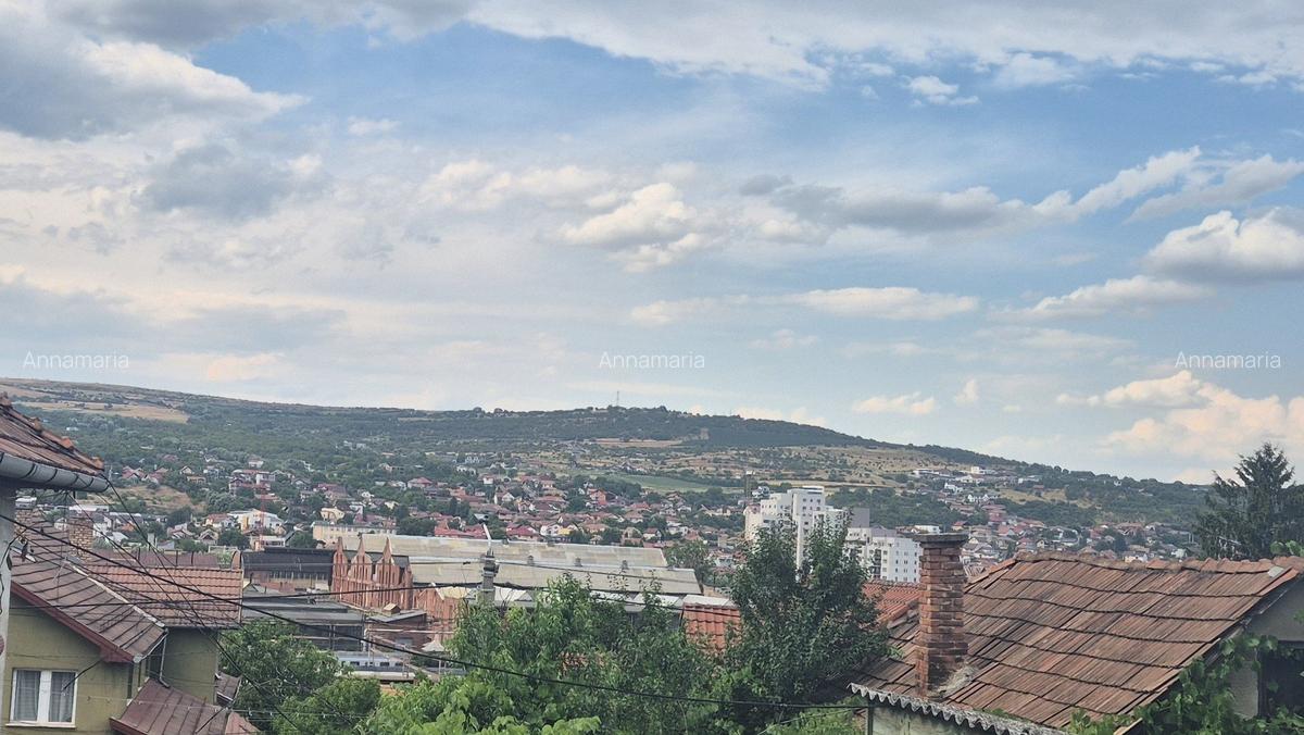 Cetățuie. Liniște. Lumină. Panorama.Teren ideal pentru casă. - 1