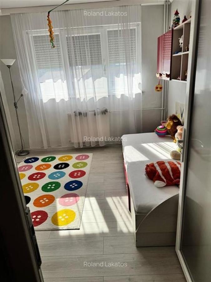Apartament cu 3 camere decomandat în Rogerius - 5