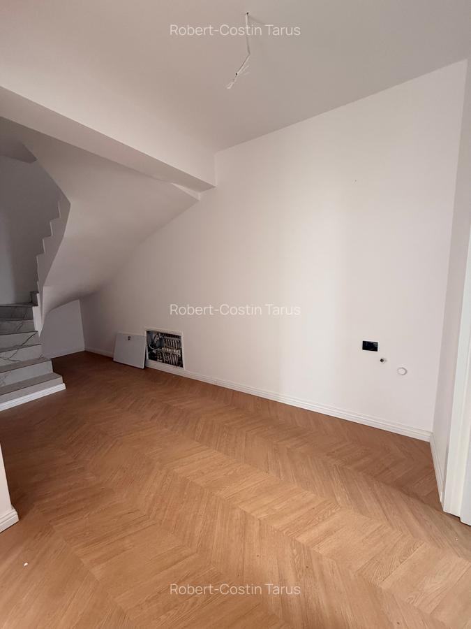 Casa 4 camere / 3 bai / FINALIZATA / 400 mp teren Complex Crown Village - 12