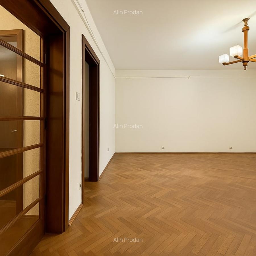 Refugiu interbelic cu 3 camere - 90 mp utili - Curte interioara - 3