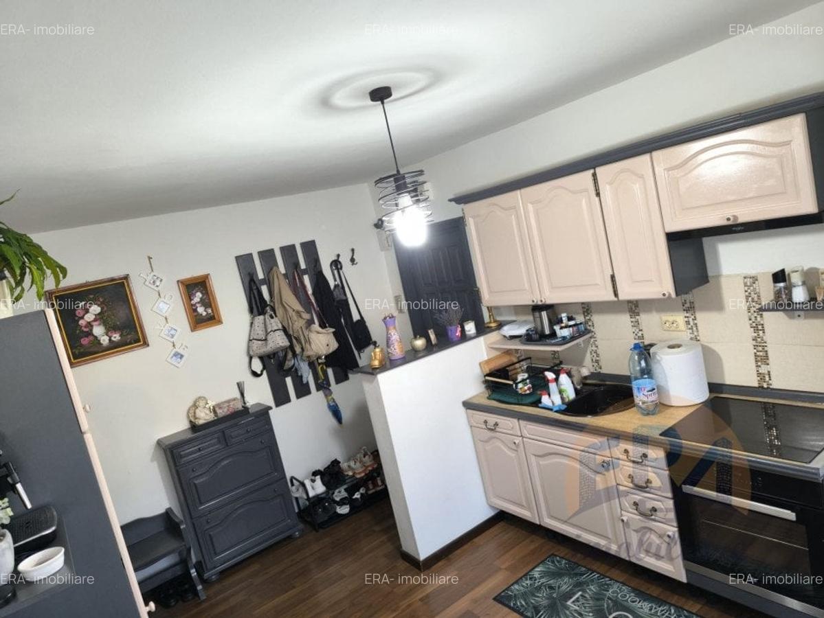 Apartament cu 3 camere semidecomandat, mobilat în Rogerius - 7