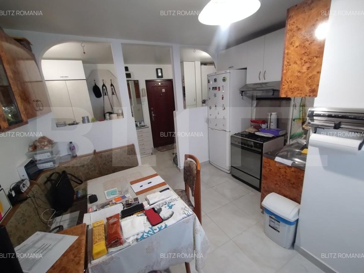 Apartament cu 2 camere, 55 mp, decomandat, zona Stefan cel Mare - 1