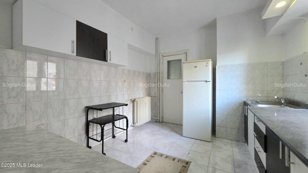 Libertatii - Regina Maria, 3 Camere Decomandat, Panorama - 11