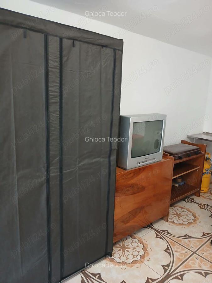 Inchiriez camera la casa intrare separata - 4