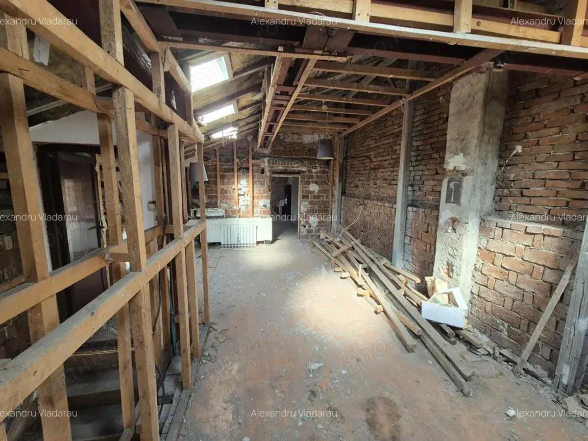 Casa S+P+1+Pod - 210,73 mp + teren 176 mp - zona Baicului - Gara Obor - 5