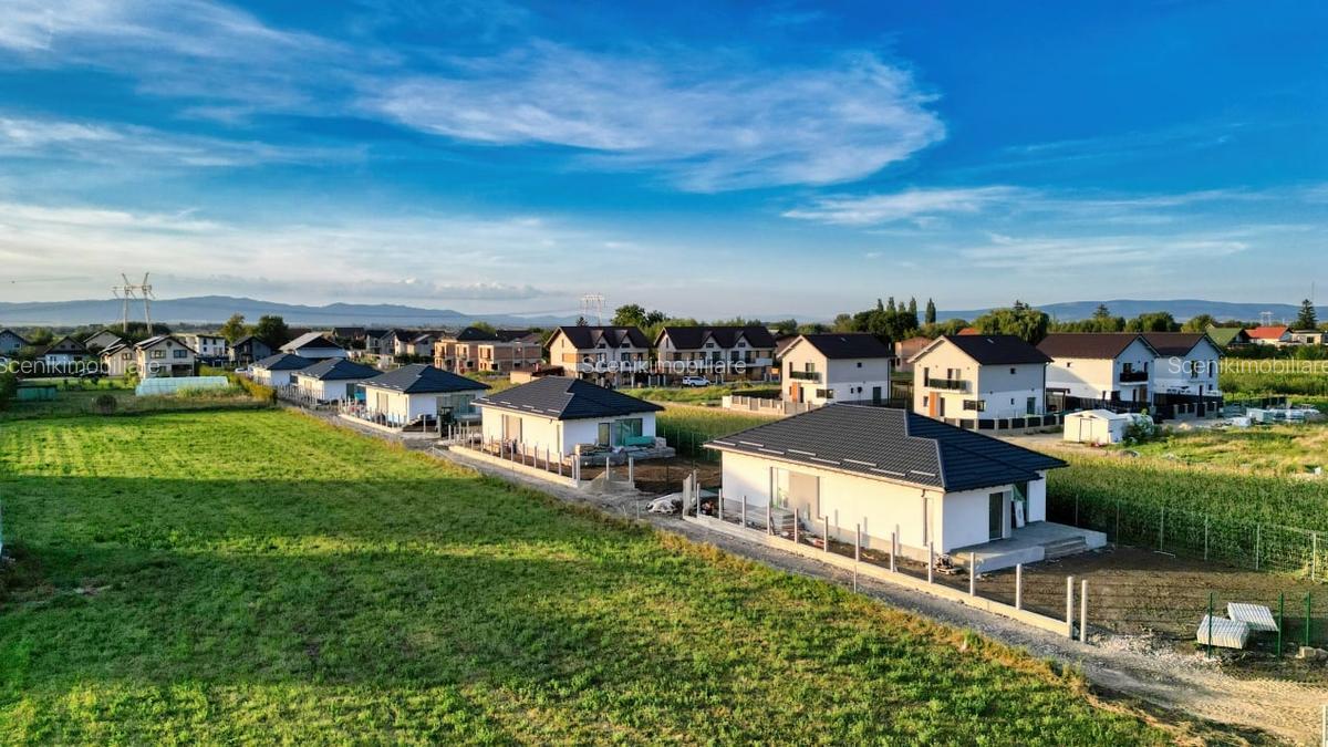 Casa noua, regim parter, mini cartier rezidential in Stupini - 4