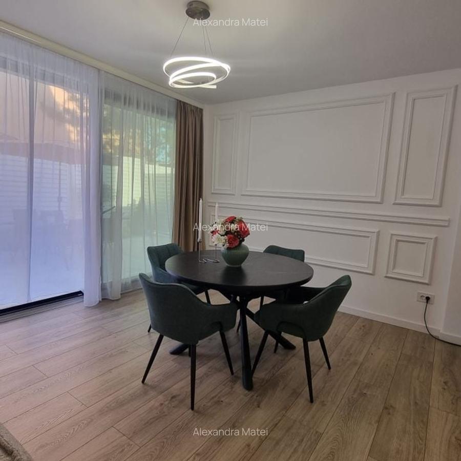 Vila tip duplex de închiriat - 5 camere - 14