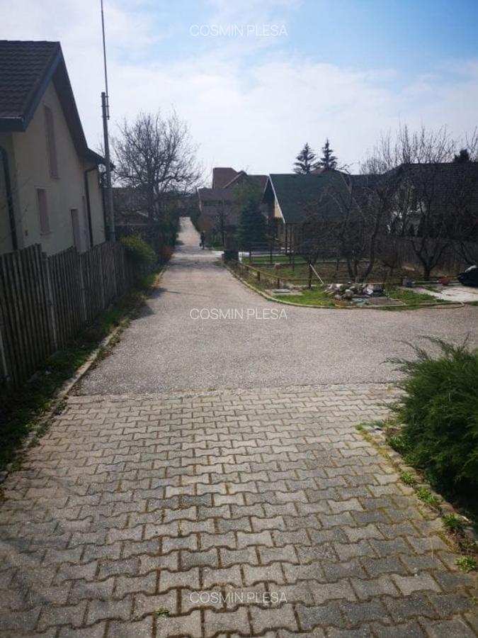 Casă cu 7 camere în Periferie - 27