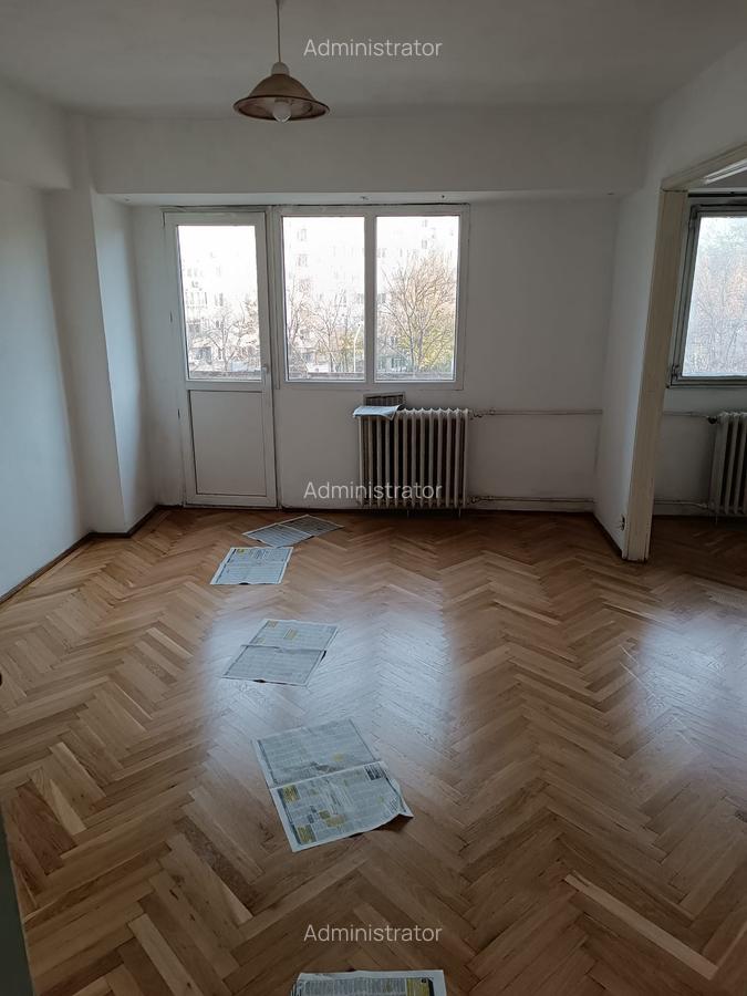 Apartament cu 4 camere decomandat în Drumul Taberei - 8