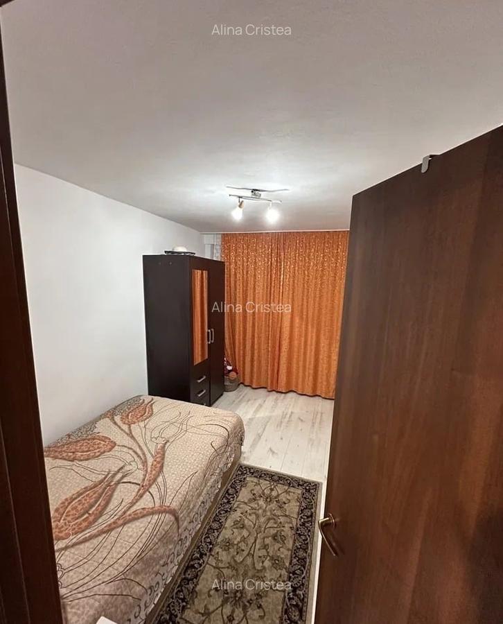 Metrou 1 Decembrie - Apartament 2 camere , decomandat - 3