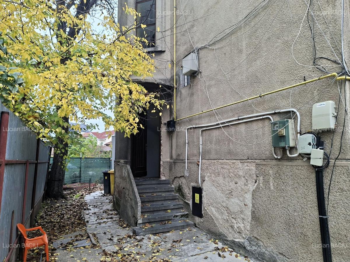 Apartament cu 3 camere in vila interbelica, de renovat - comision 0%! - 29