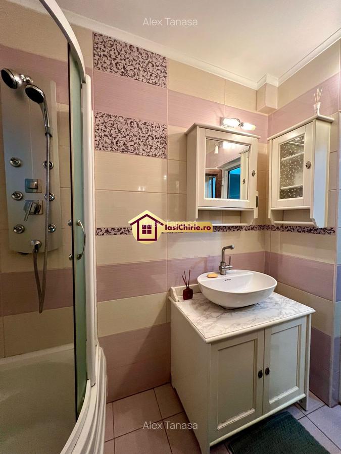 Apartament cu 3 camere decomandat în Palat - 16