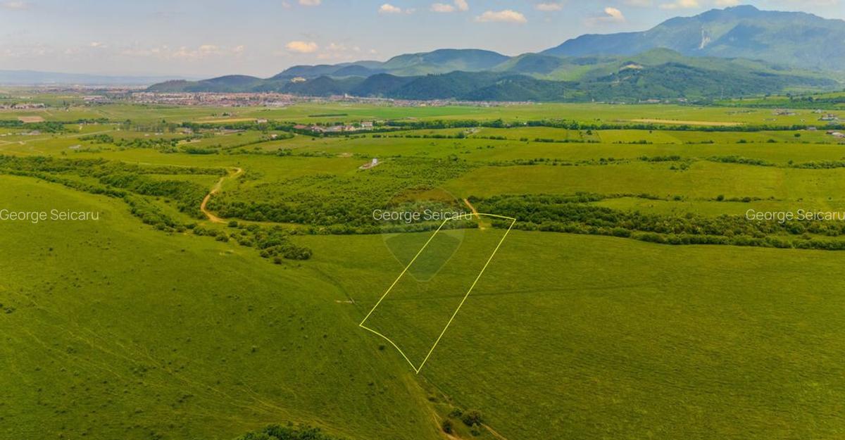 Teren 10,800mp Rasnov / Drumul DN73 - 8