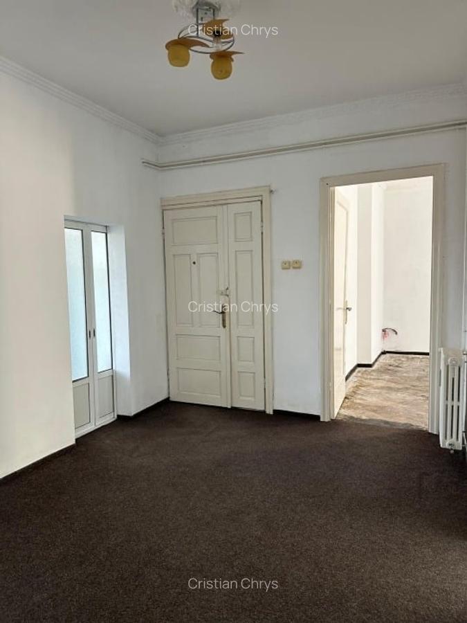 Apartament 4 camere decomandat - 3