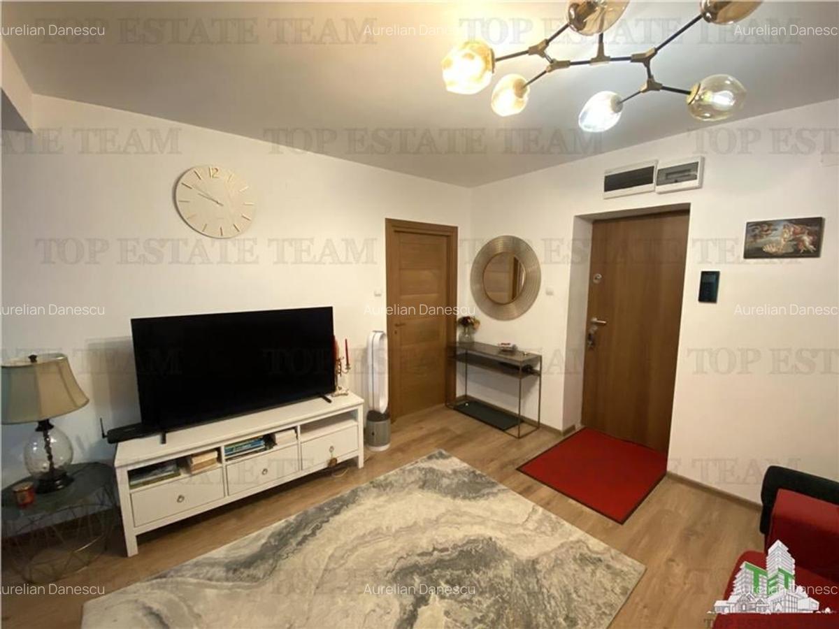Apartament 3 camere de vanzare in zona Stefan cel Mare - 2