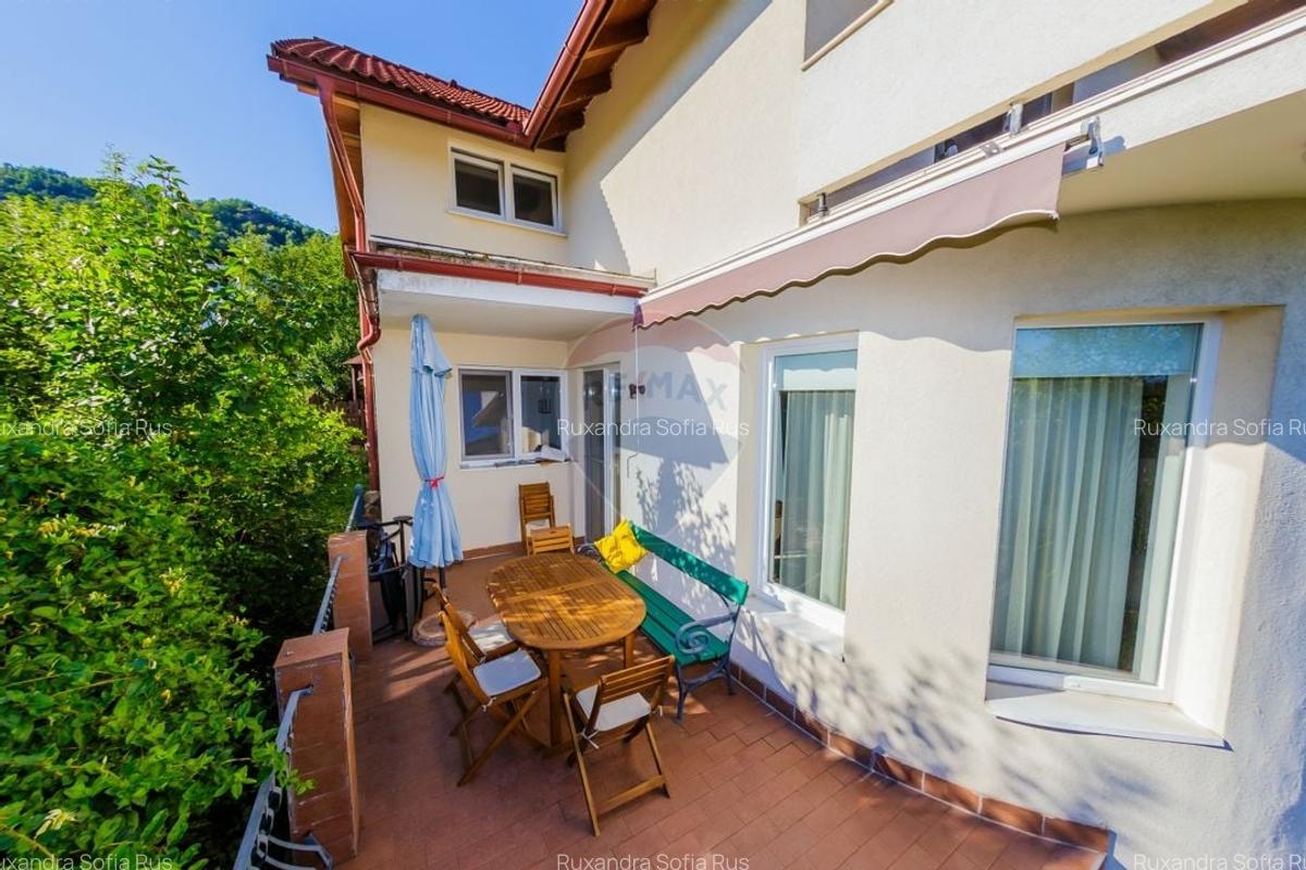Casa eleganta in zona exclusivista, cu priveliste de vis - 3