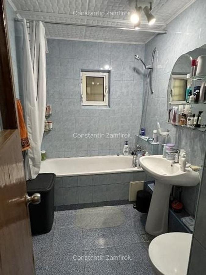 Apartament 3 camere parter decomandat, 67,7 mp, mobilat metrou - 13