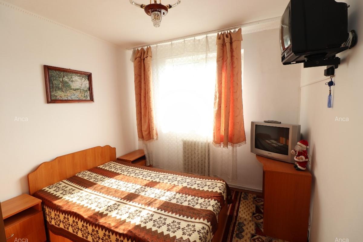 De vânzare apartament 3 camere – Câmpulung, jud. Argeș - 4