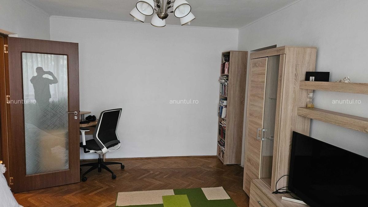 Obor, Colentina, Teiul Doamnei langa Sectia 7 Politie 10 minute metrou - 4