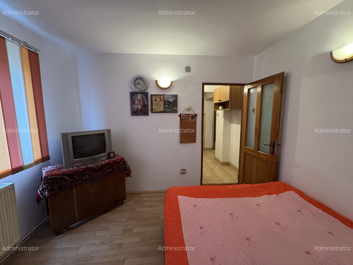 Apartament cu 4 camere semidecomandat în Central - 13