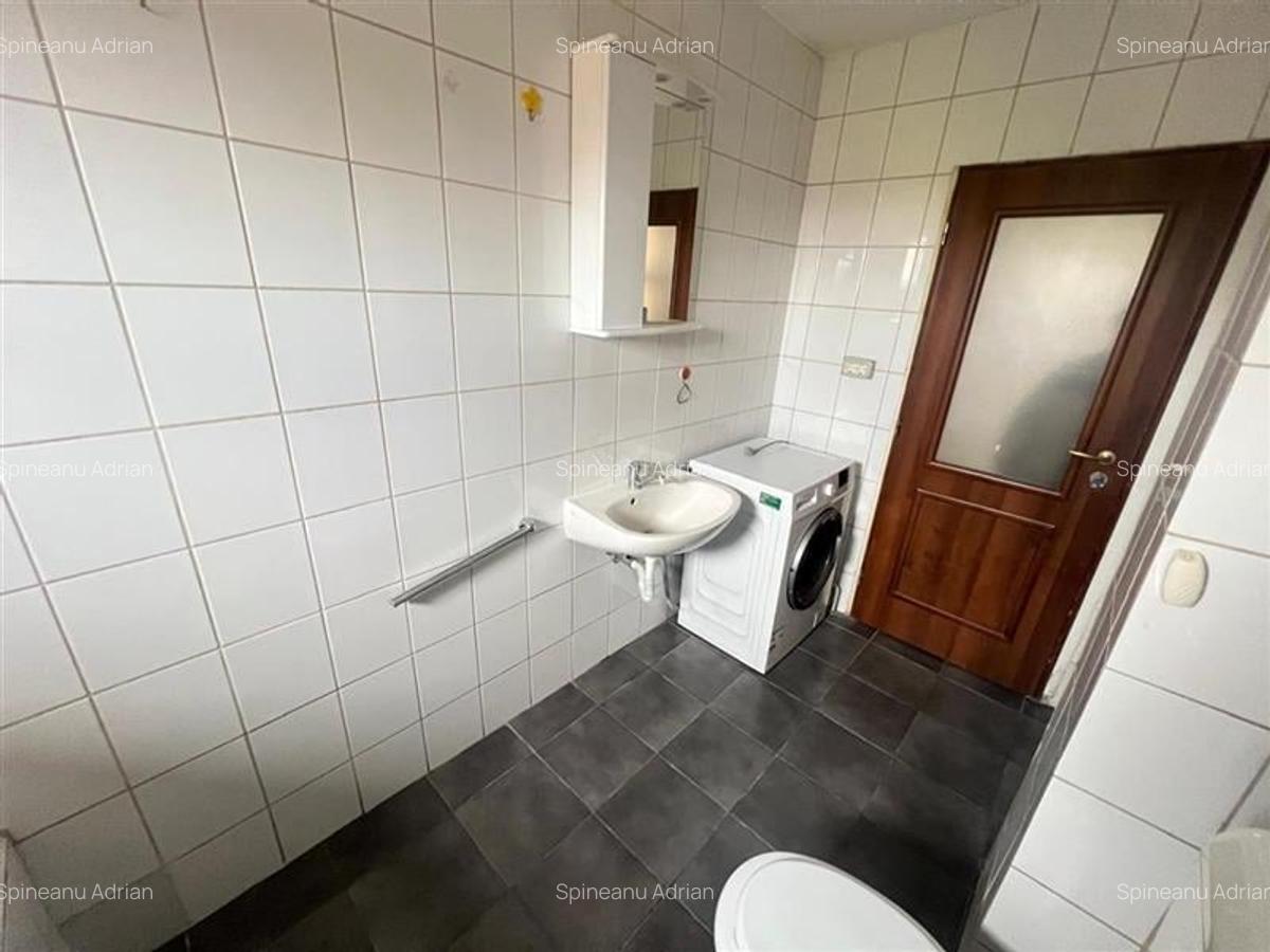 2 camere decomandat in vila Sagului -Turist centrala proprie - 2