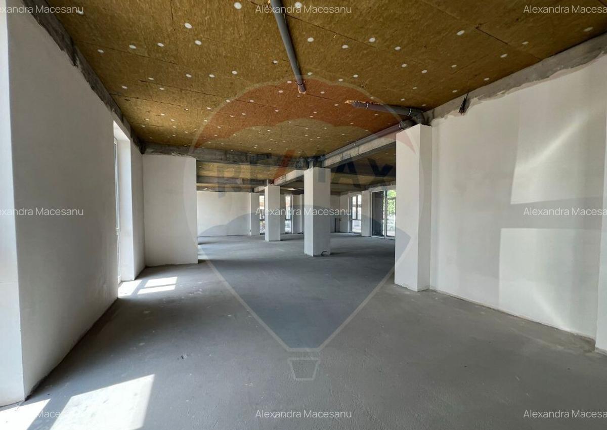 Spa?iu comercial de 615mp de inchiriat in zona Central - 1